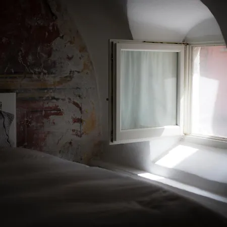 La Chiesina Di Campiglia *